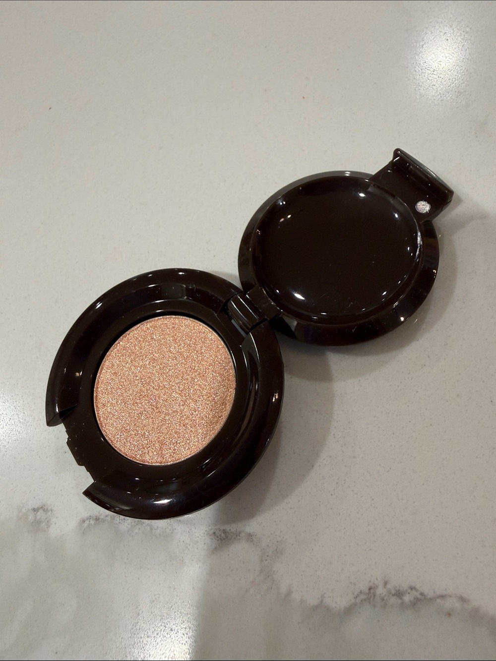Mini BECCA Shimmering Skin Perfector Pressed Powder in Champagne Pop